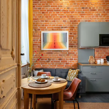 Oak Doors W Rynku - Properunit Апартаменти